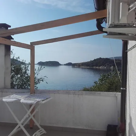 266 Supetarska Draga